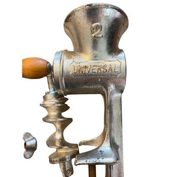 Vintage Universal No. 2 Landers Frary & Clark  Food and Meat Chopper with Box - Picture 2 of 7